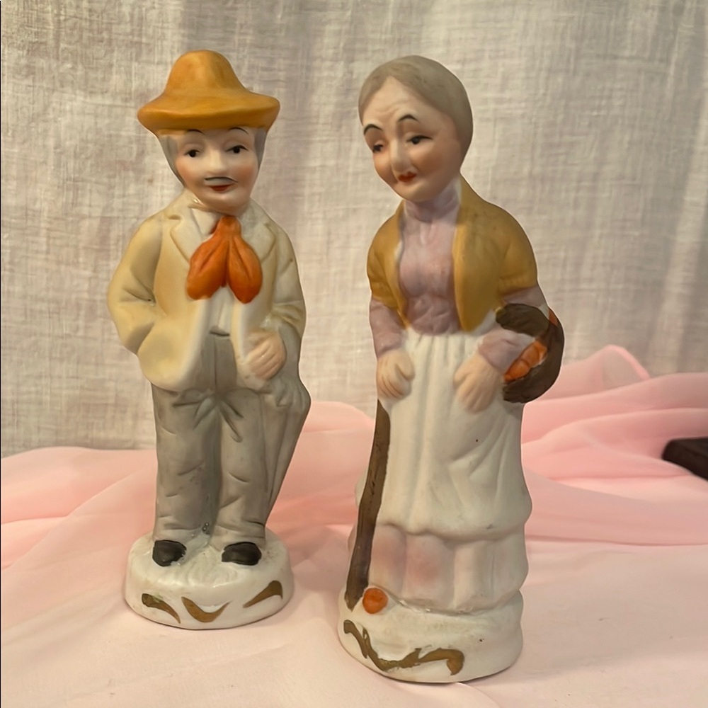 Vintage Porcelain Figurines - Couple